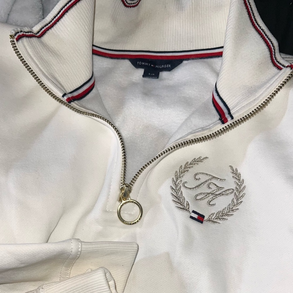 Tommy Hilfiger quarter zip Pullover BARELY WORN